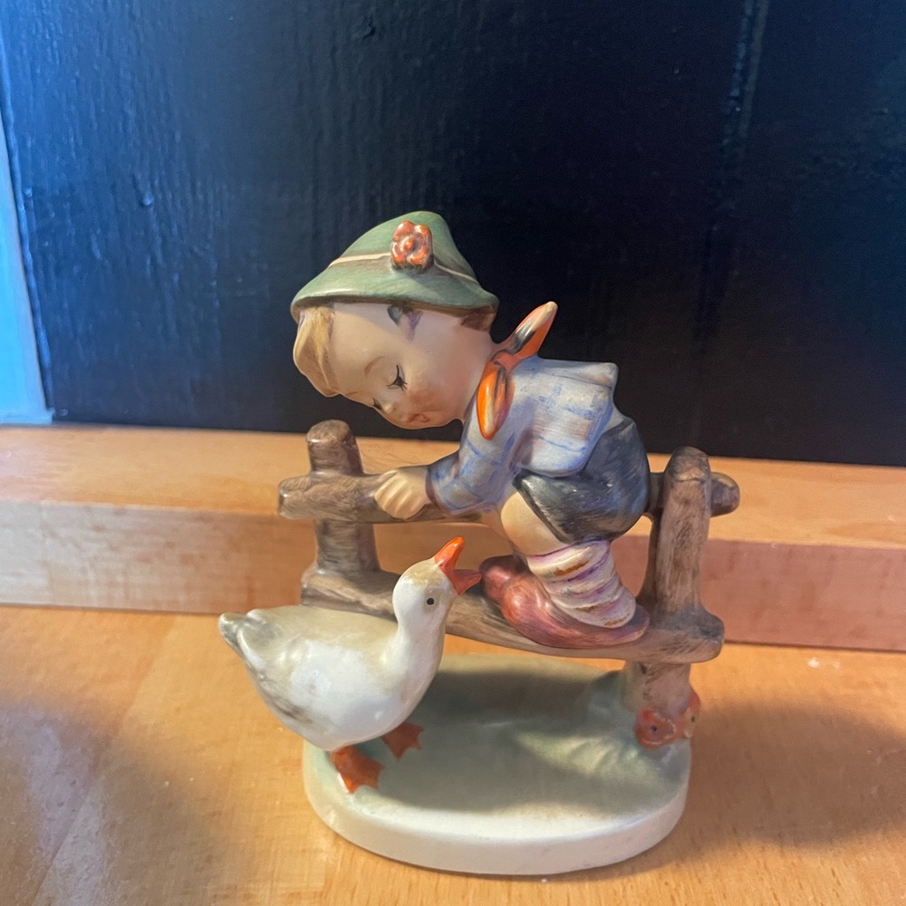 Hummel Collection - Picture 11 of 12
